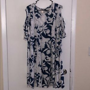 🆕 Printed 3/4 sleeve cold shoulder dresses